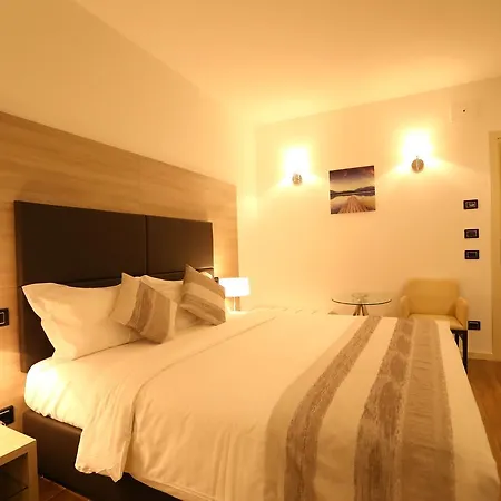 Nuvola * プラート